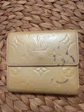 Preloved Louis Vuitton Mustard Vernis Monogram Wallet